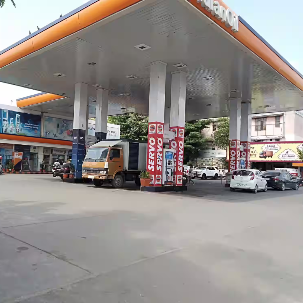 Plots Near Petro Pump