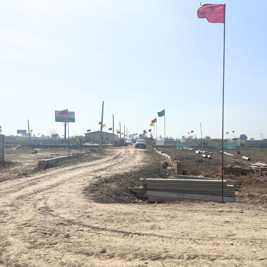 Plots Near Delhi–Meerut Expressway